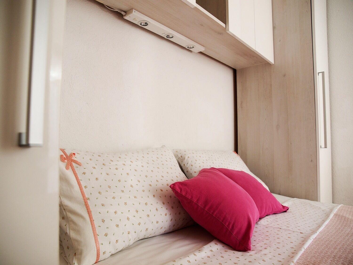 Apartments Ivi - 100 M From Pebble Beach Drašnice Zewnętrze zdjęcie