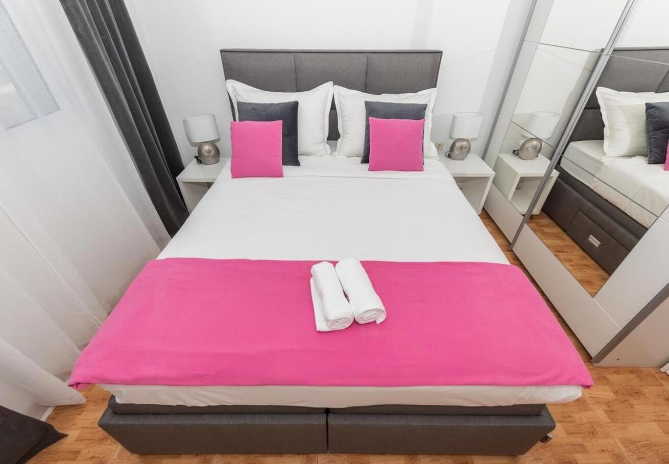 Apartments Ivi - 100 M From Pebble Beach Drašnice Zewnętrze zdjęcie