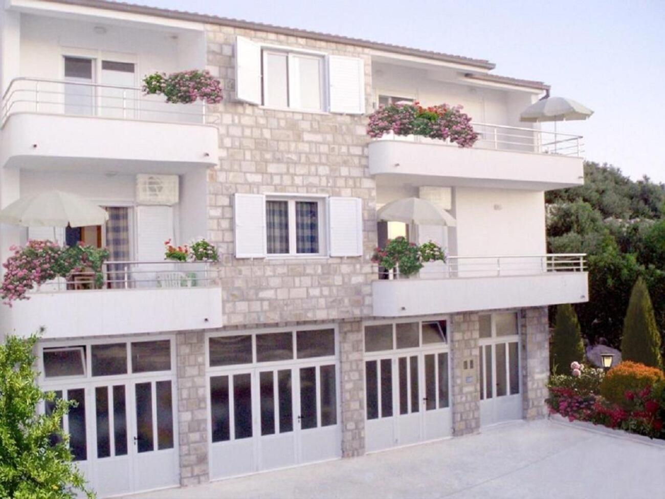 Apartments Ivi - 100 M From Pebble Beach Drašnice Zewnętrze zdjęcie