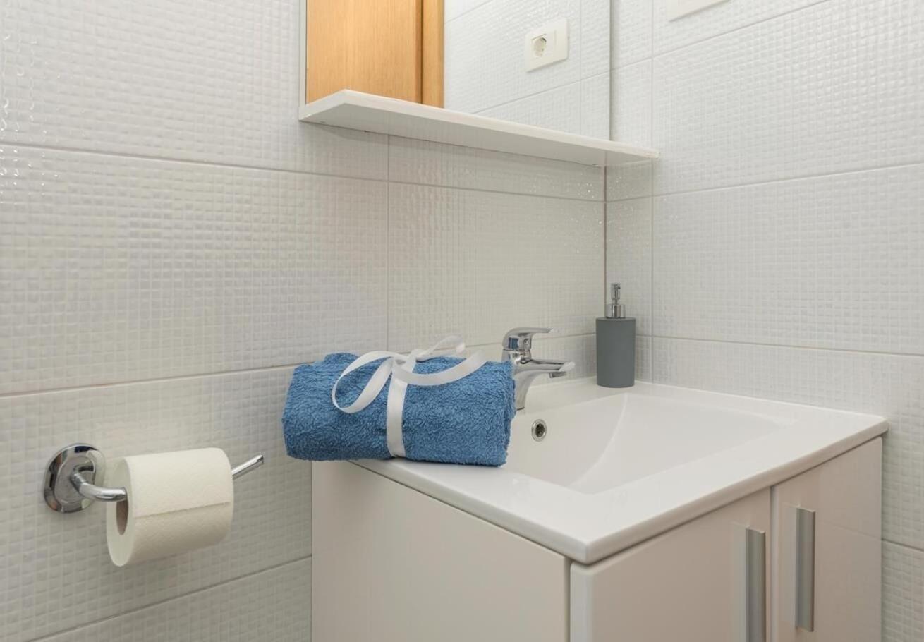 Apartments Ivi - 100 M From Pebble Beach Drašnice Zewnętrze zdjęcie